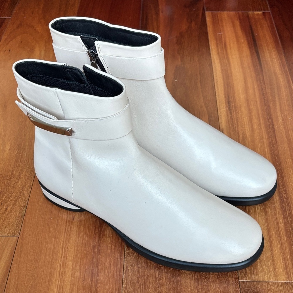 NWOT Ecco leather boots - Picture 2 of 9